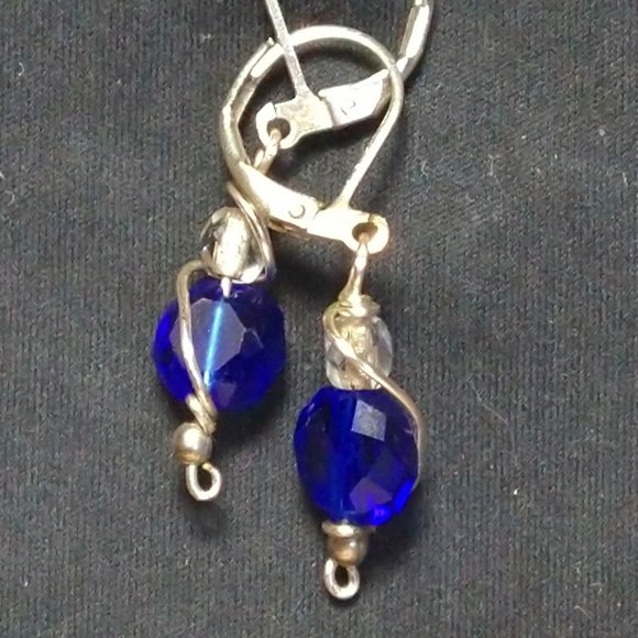 CCLHMHLLC Wired Jewellery Designs - Picture 1 of 4